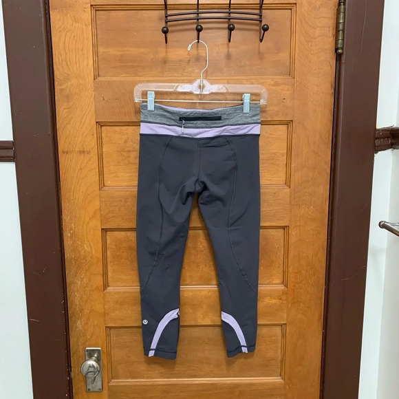 Lululemon Cropped Leggings - Picture 7 of 7